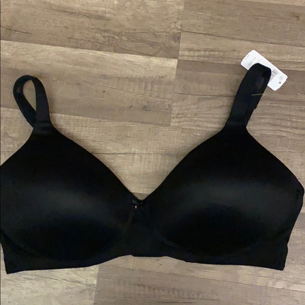 Soma Embraceable Wireless Bra Black 38C